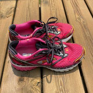 USED:  Brooks Ghost athletic shoes